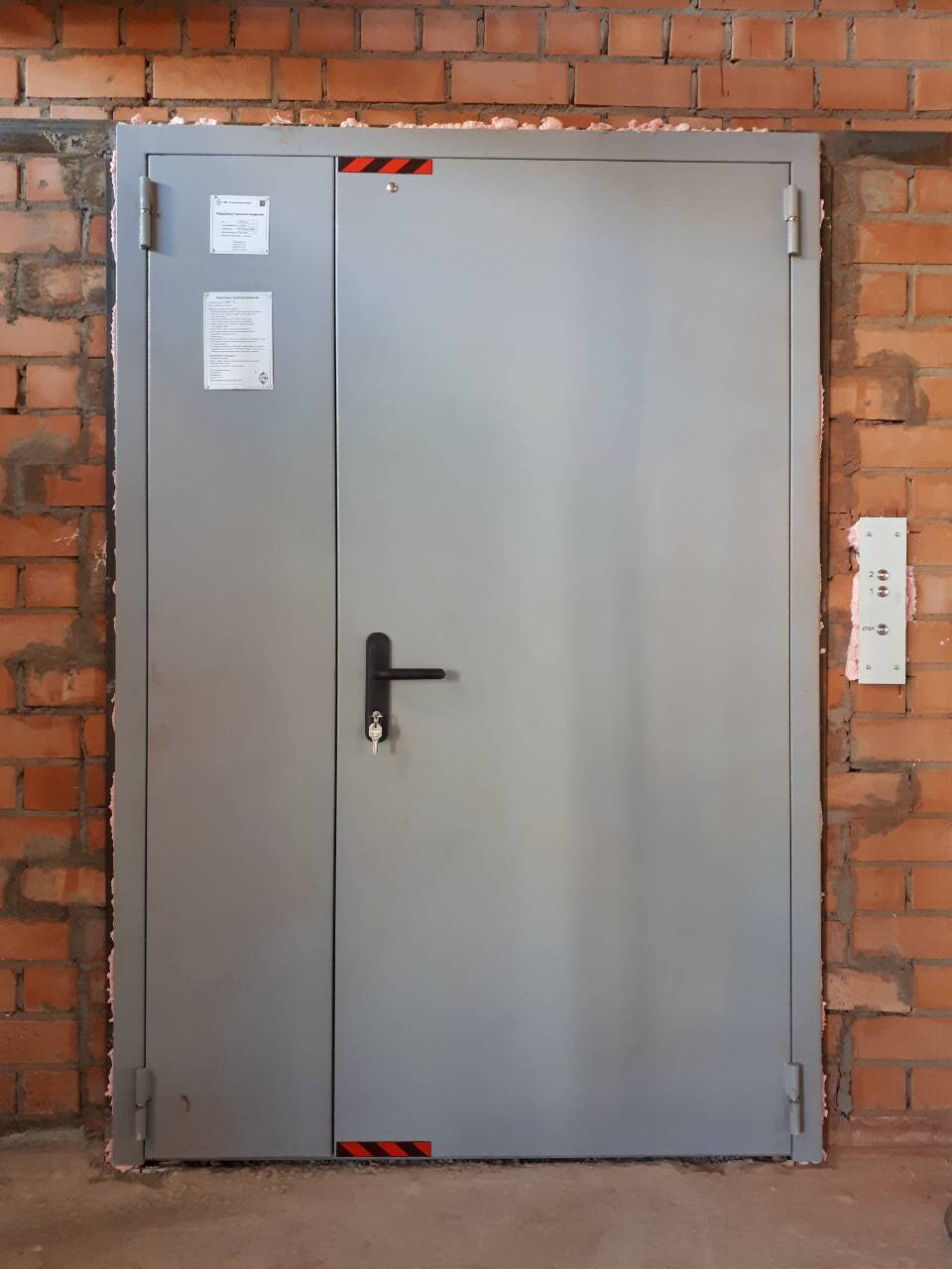 Грузопассажирский подъемник, 1000 кг, Ухта