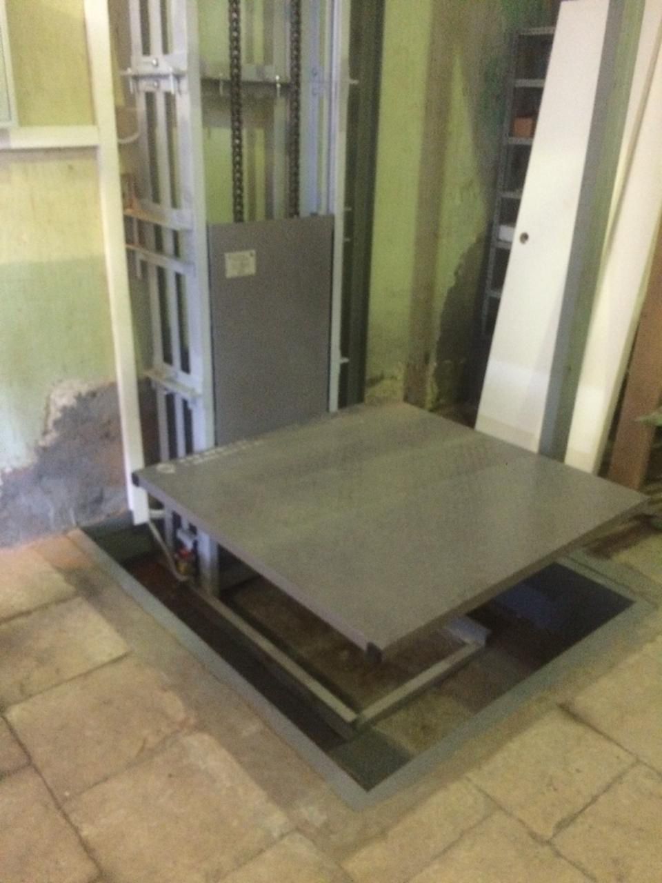 Консольный подъемник, 500 кг, Екатеринбург