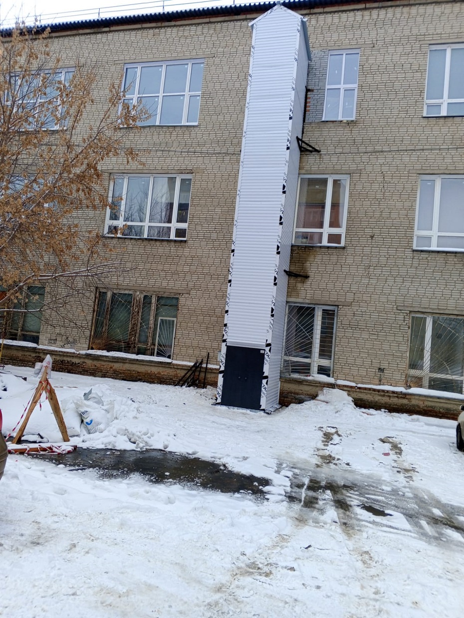 Подъемник в металлокаркасной шахте, 1000 кг в Новосибирске